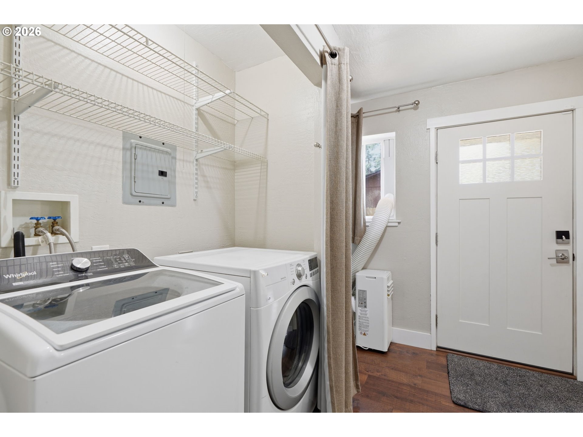 main property photo 16