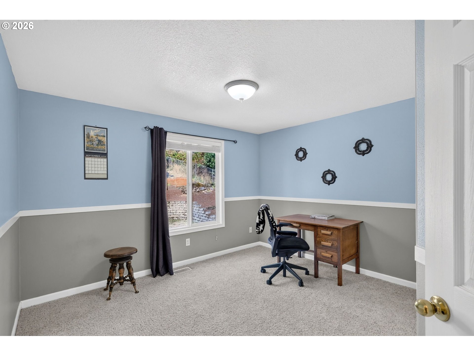 main property photo 34
