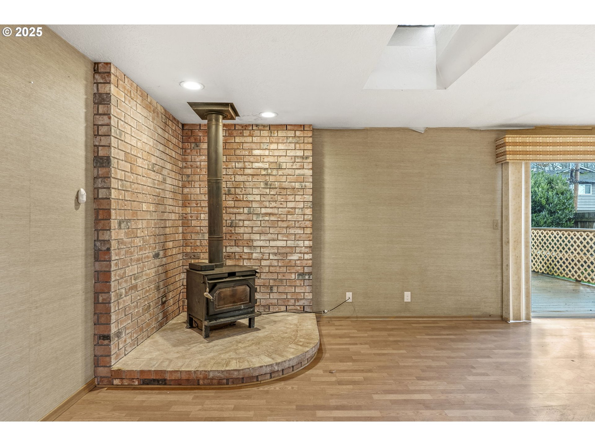 property viewer photo 8