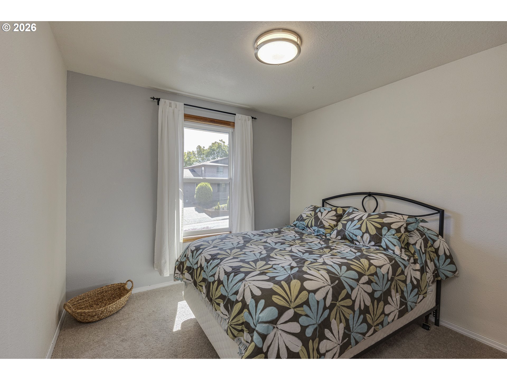 property viewer photo 16