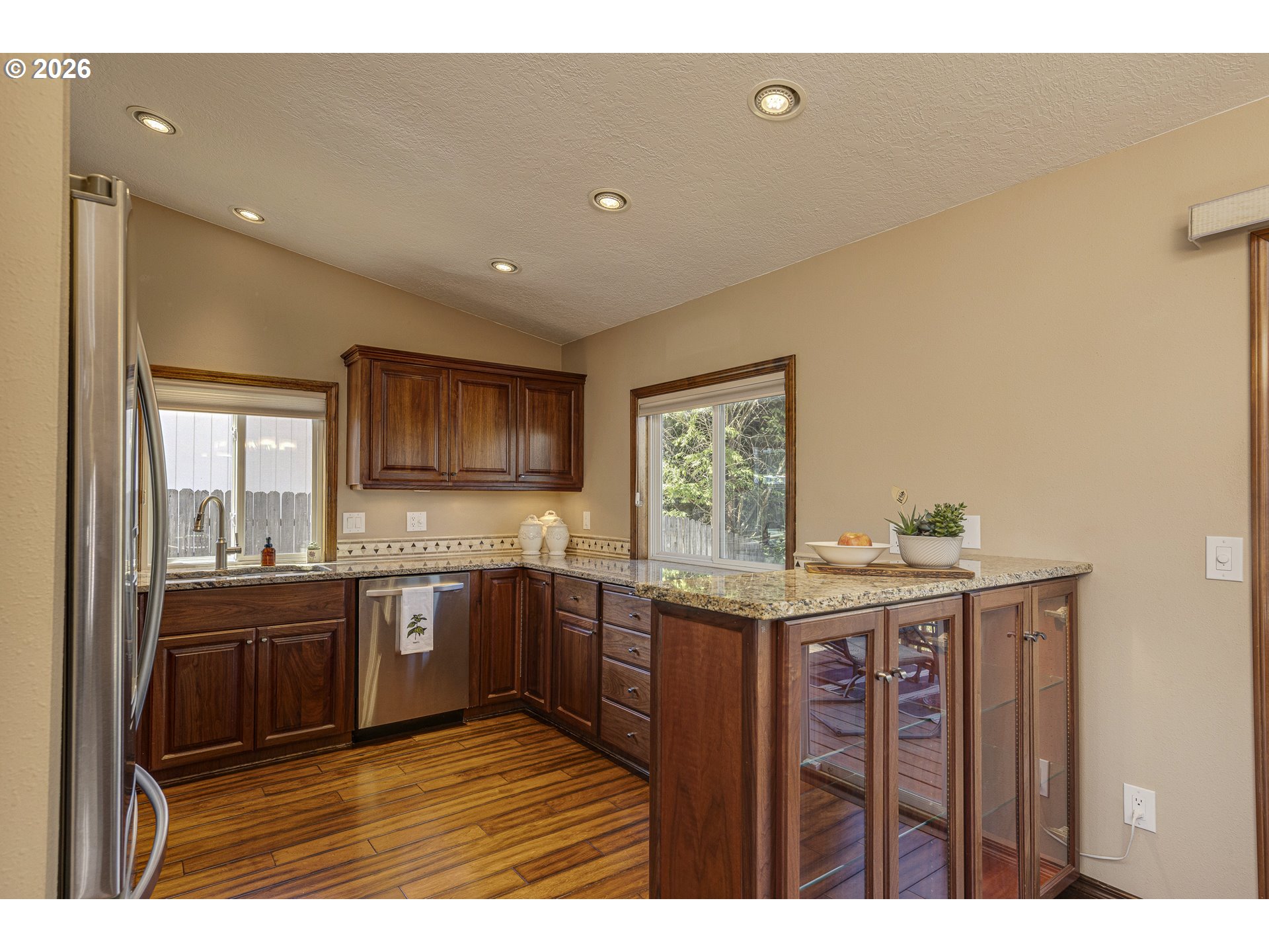 property viewer photo 9