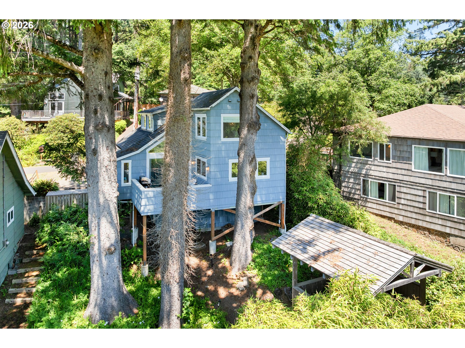 main property photo 35