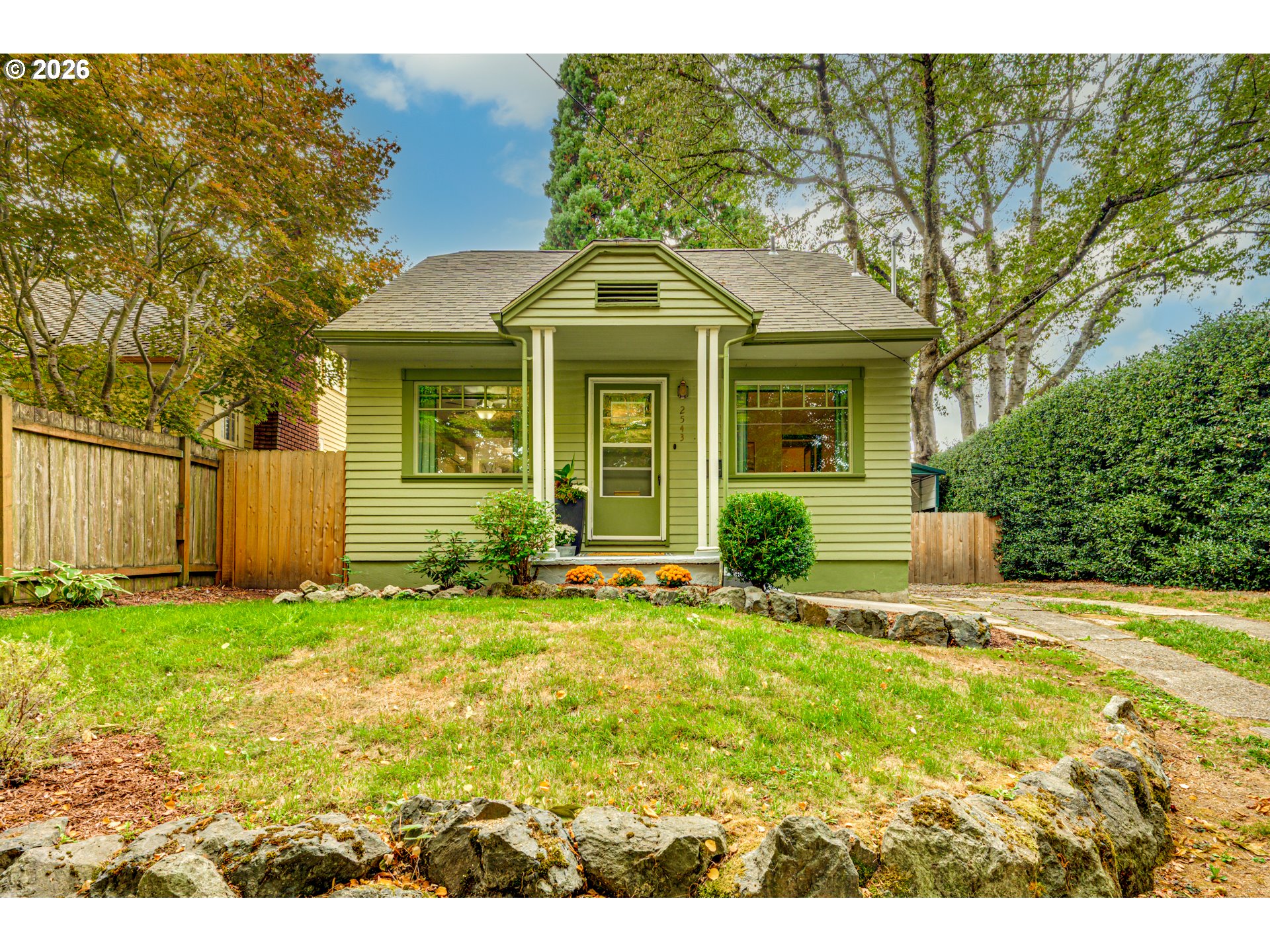 main property photo 33