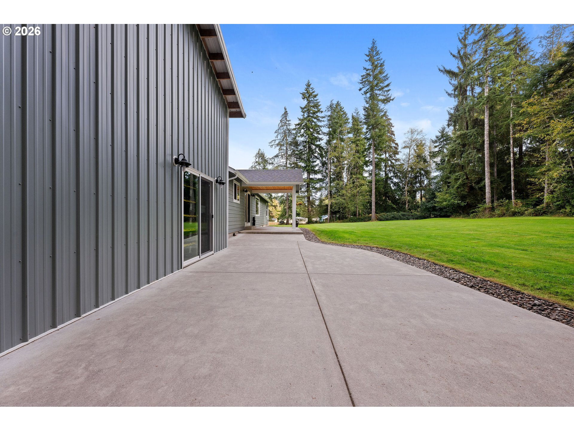 main property photo 39