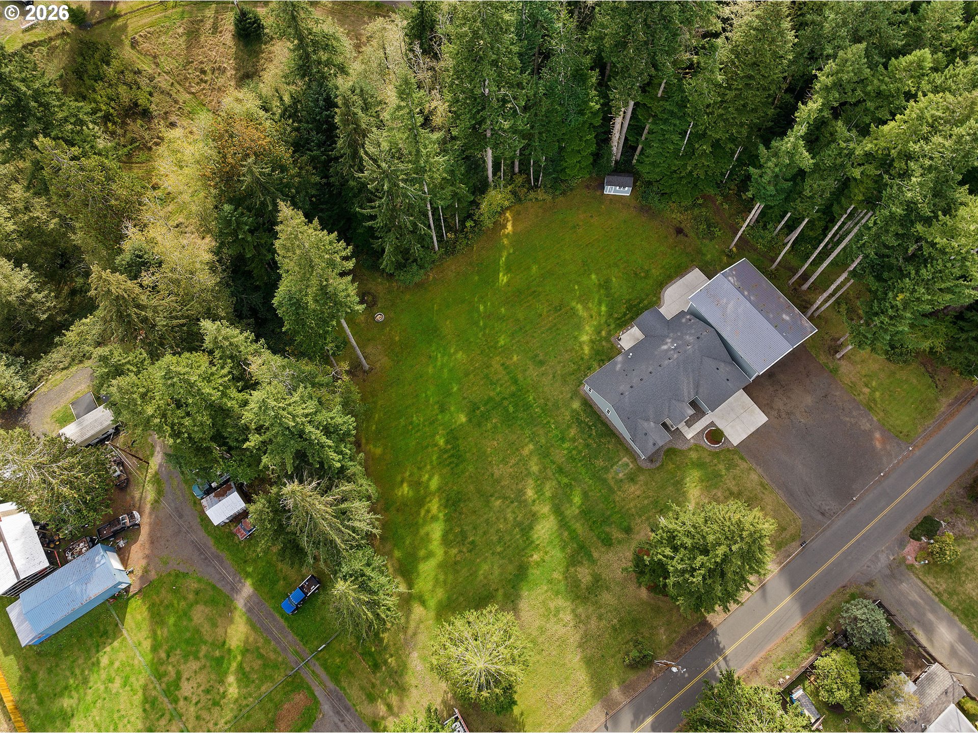 main property photo 41