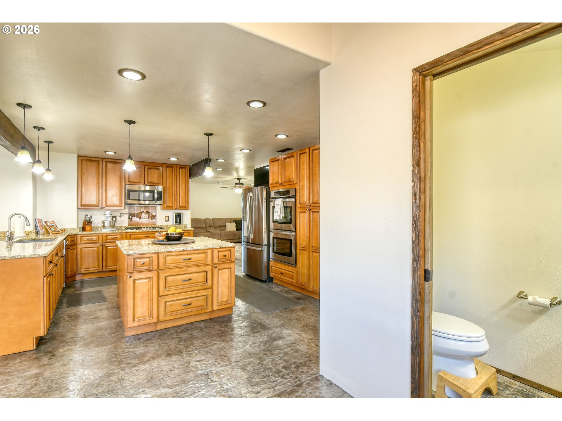 main property photo 18