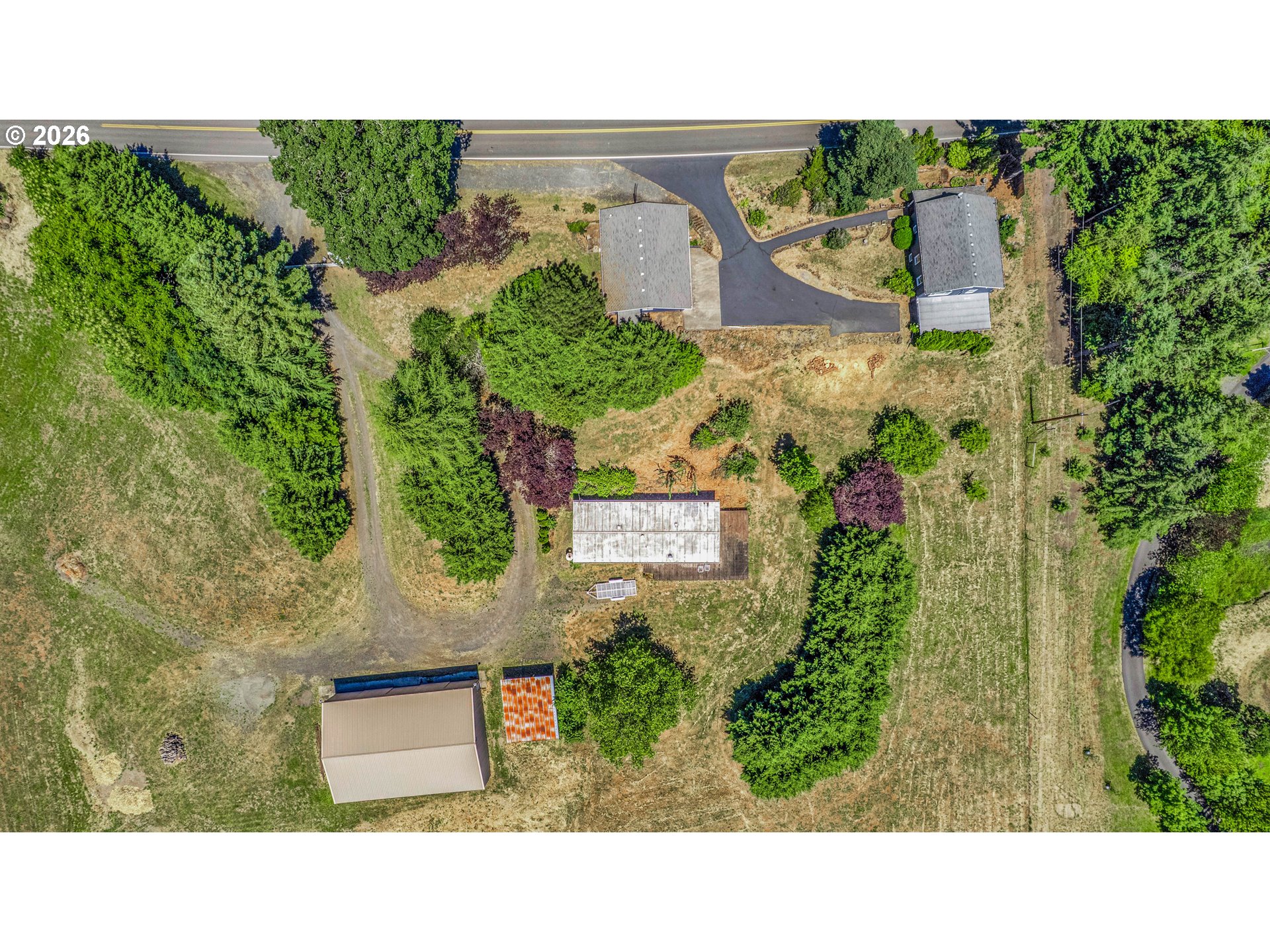 main property photo 17
