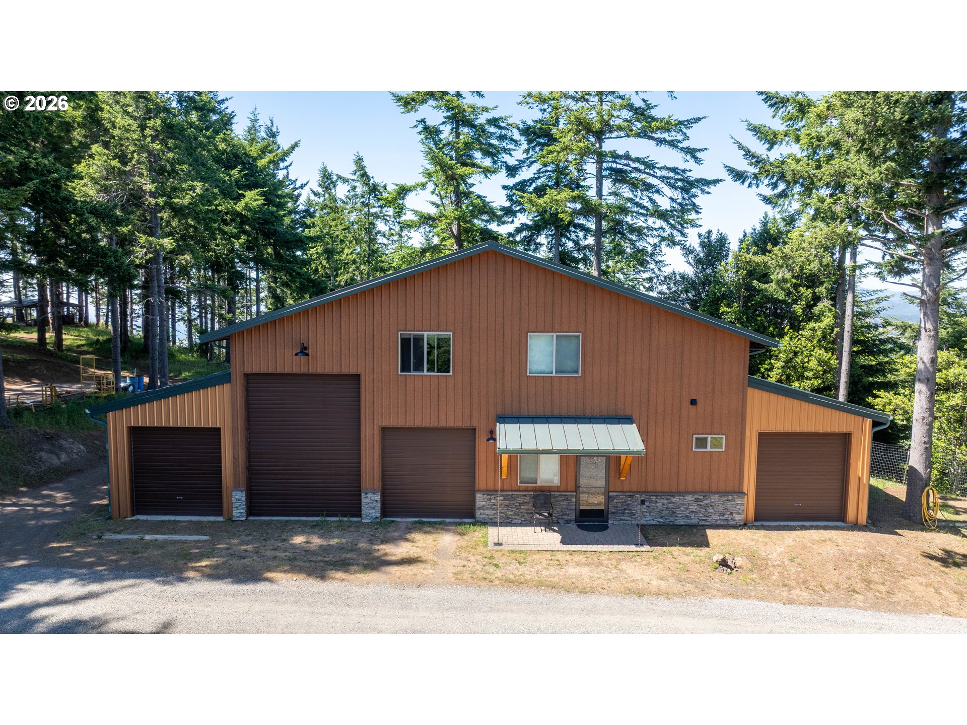 main property photo 38