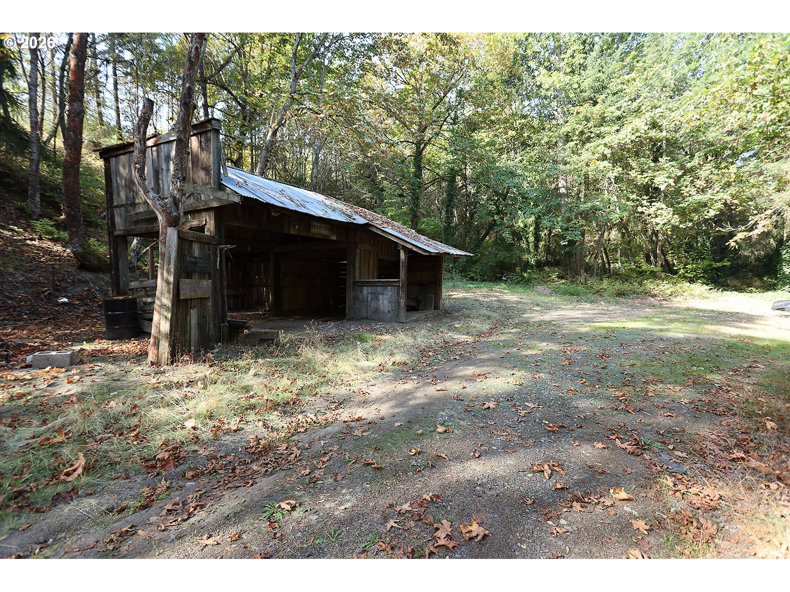 main property photo 24