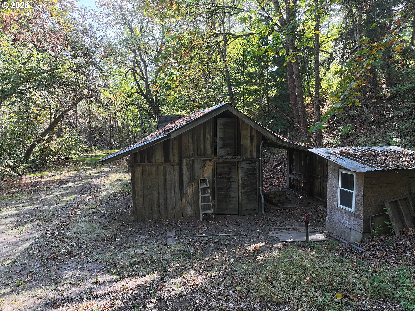 main property photo 37