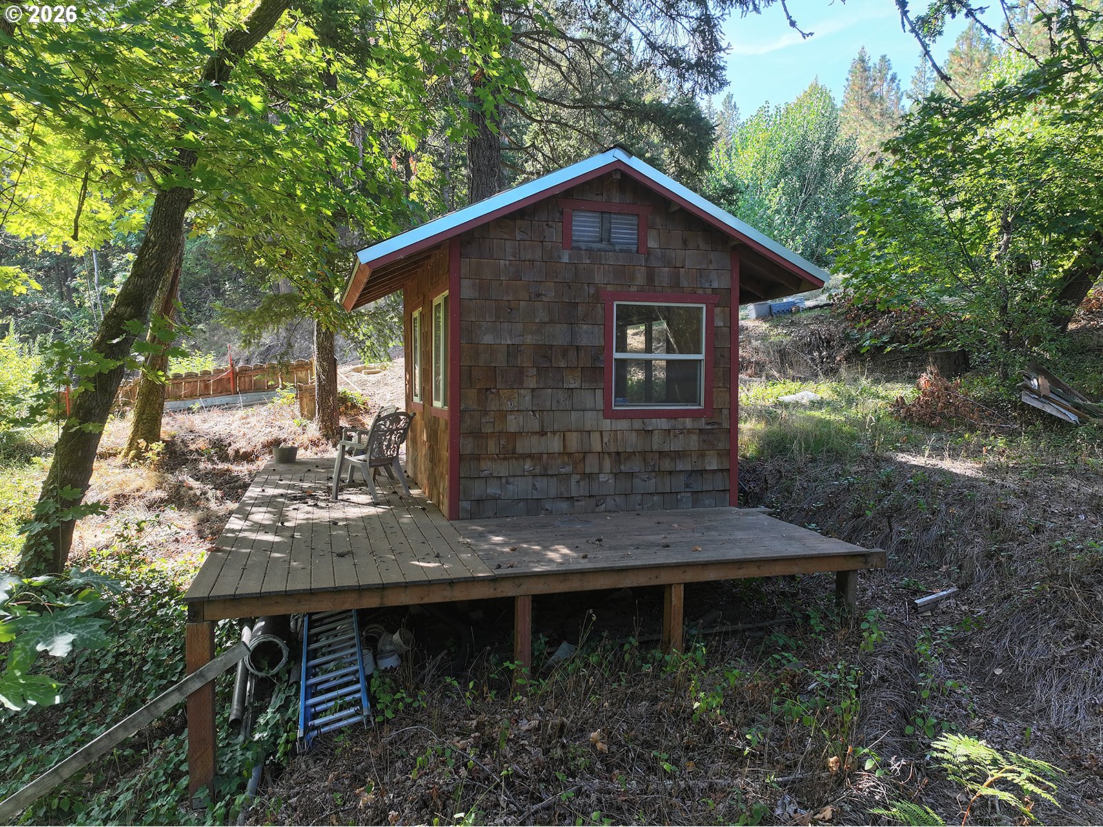 main property photo 40