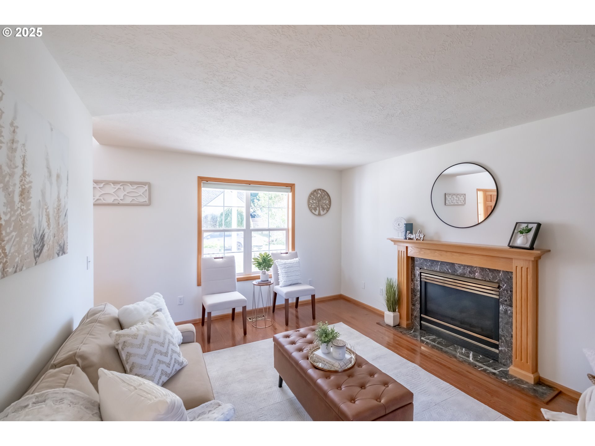 property viewer photo 10