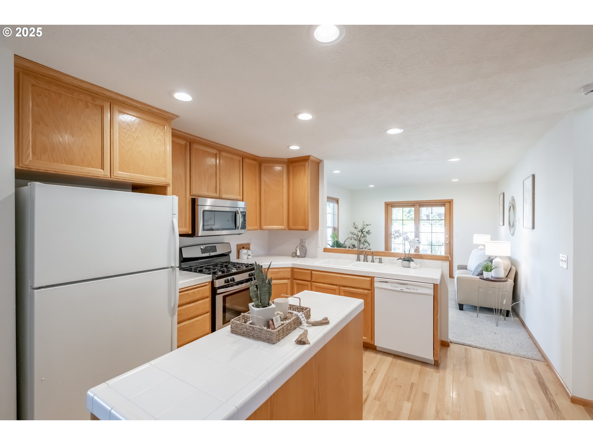 property viewer photo 14