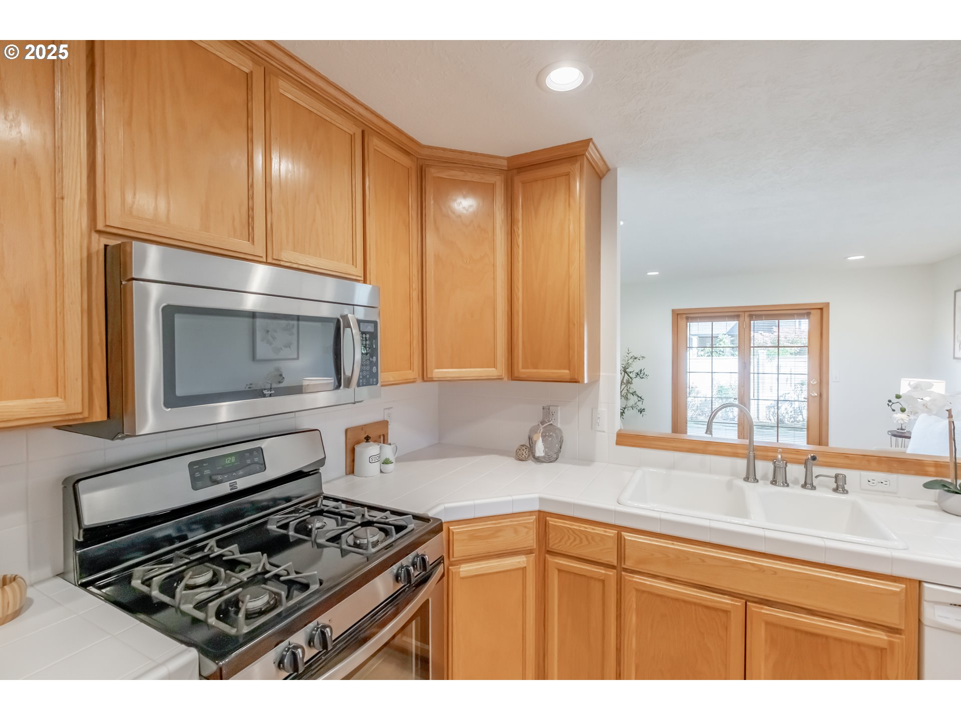 property viewer photo 15