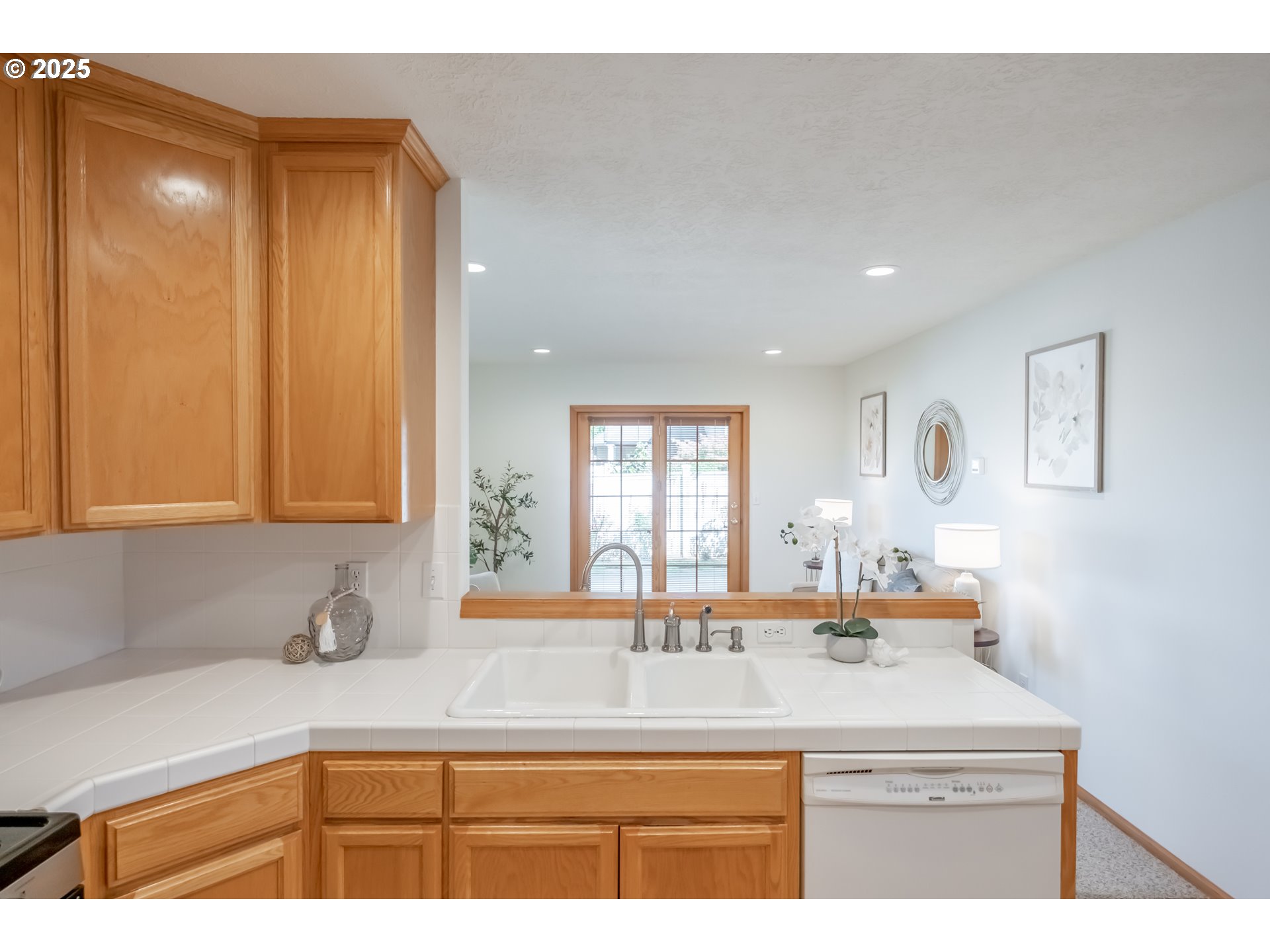 property viewer photo 16