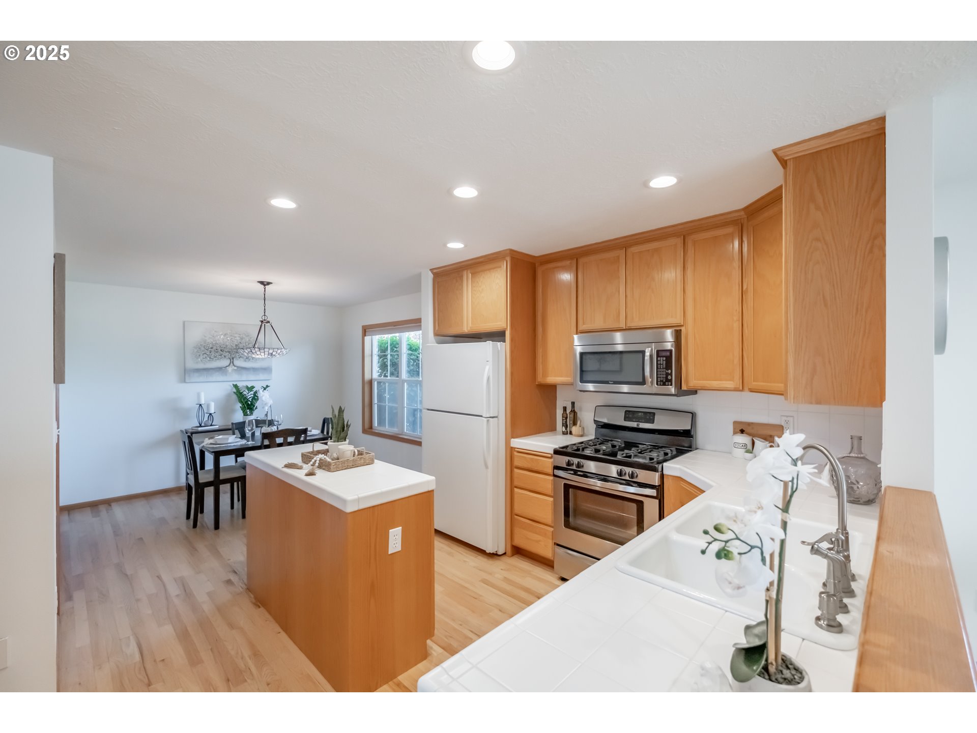 property viewer photo 17