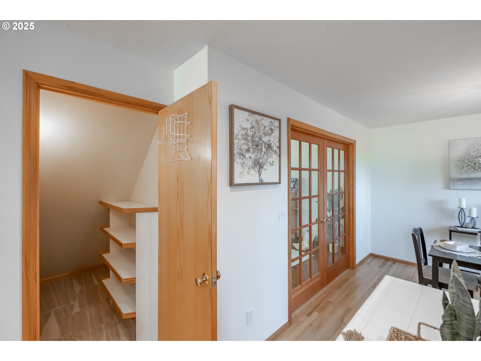 property viewer photo 18