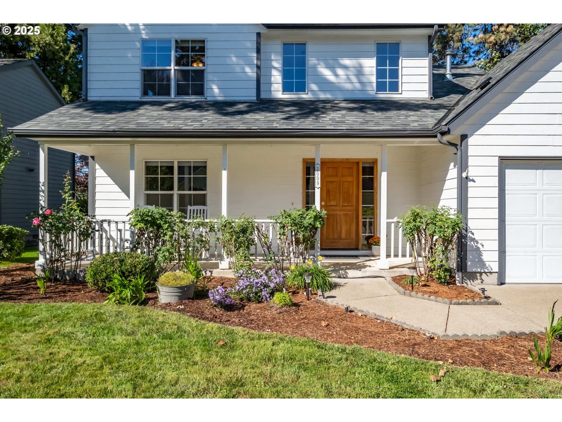 property viewer photo 2
