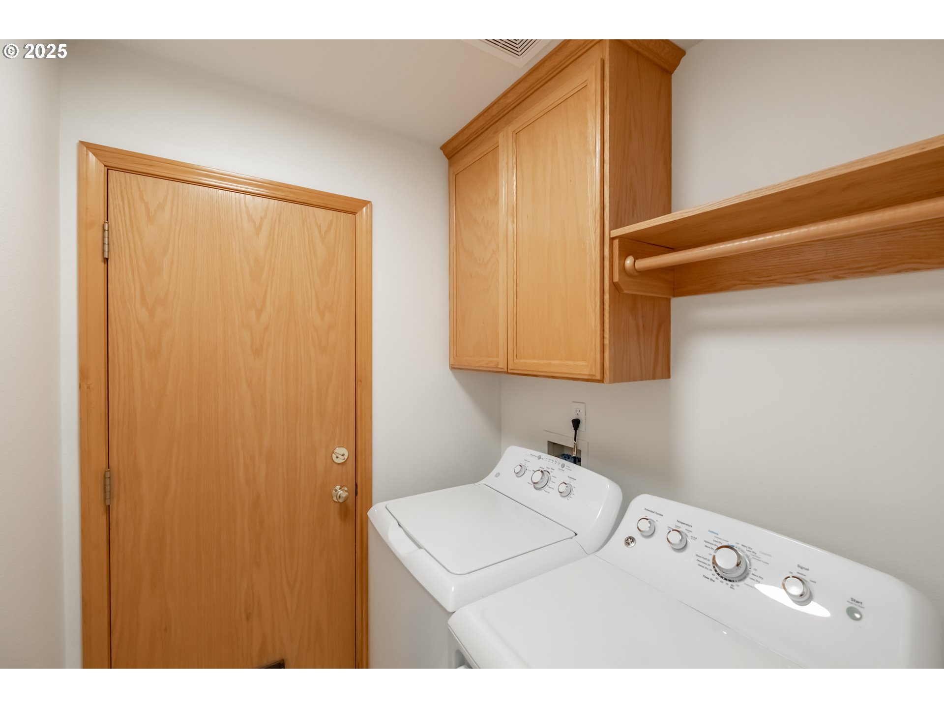 property viewer photo 23
