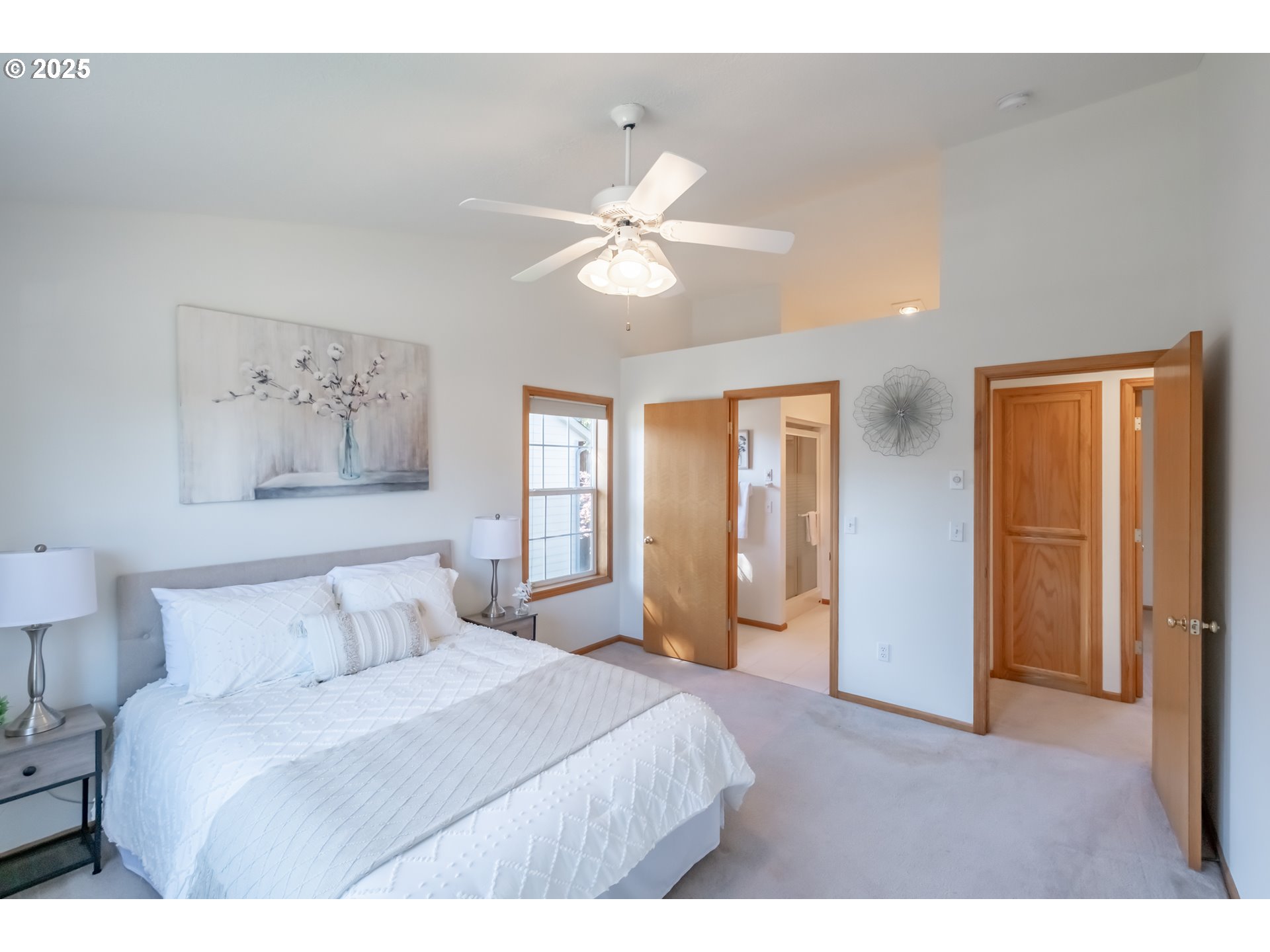 property viewer photo 26