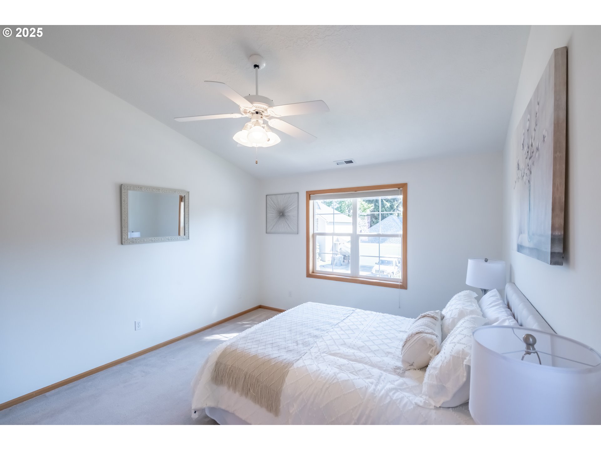 property viewer photo 28