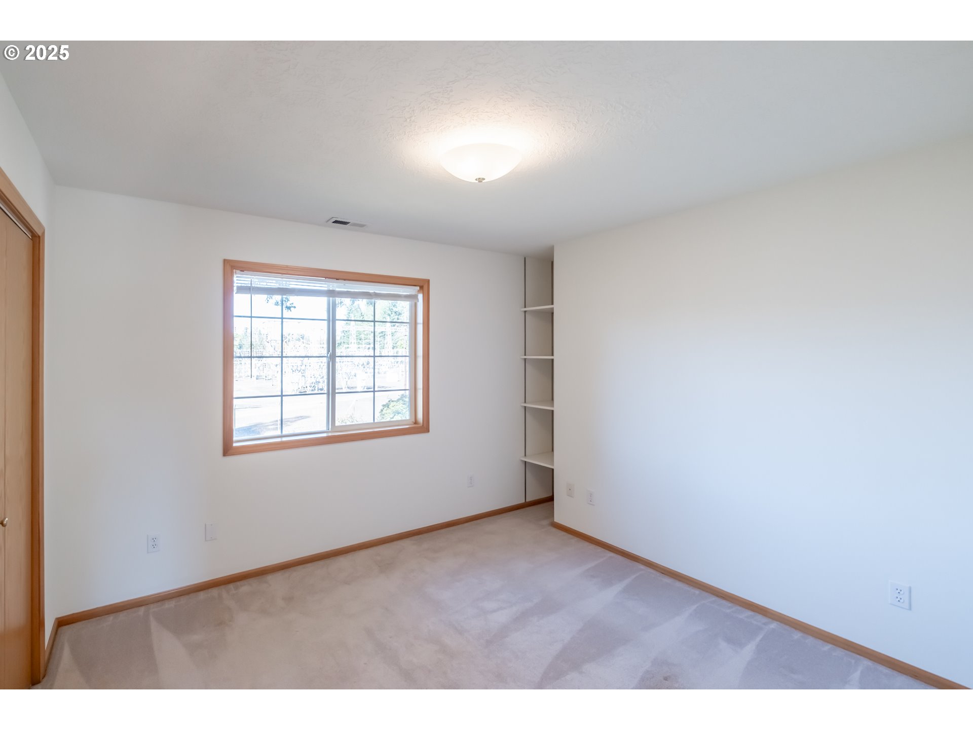 property viewer photo 34