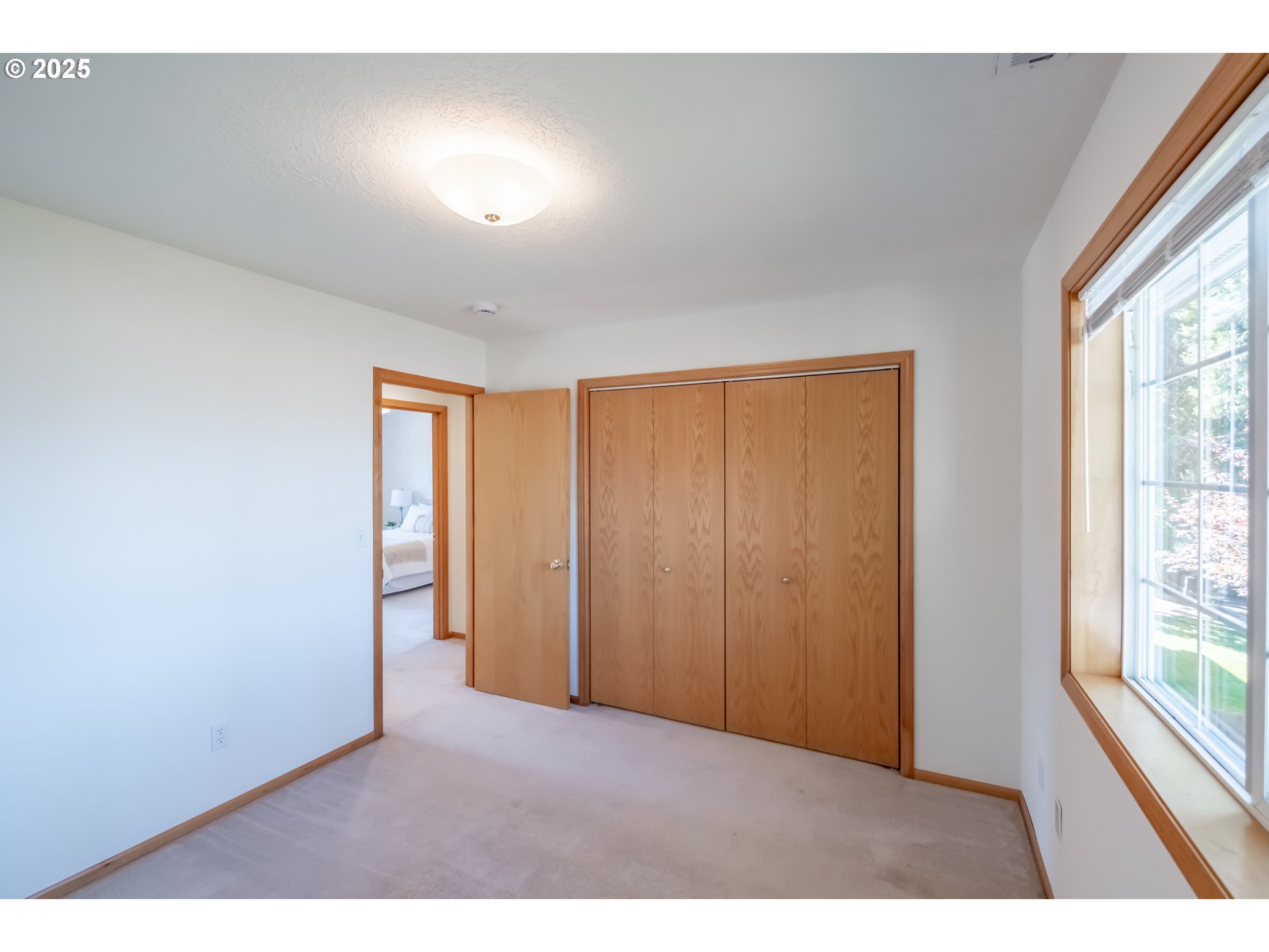 property viewer photo 35