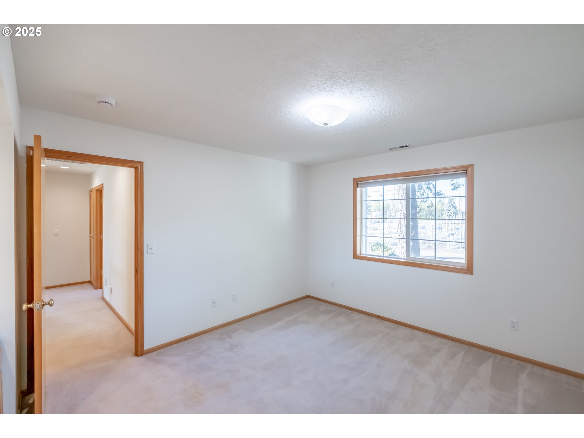property viewer photo 38
