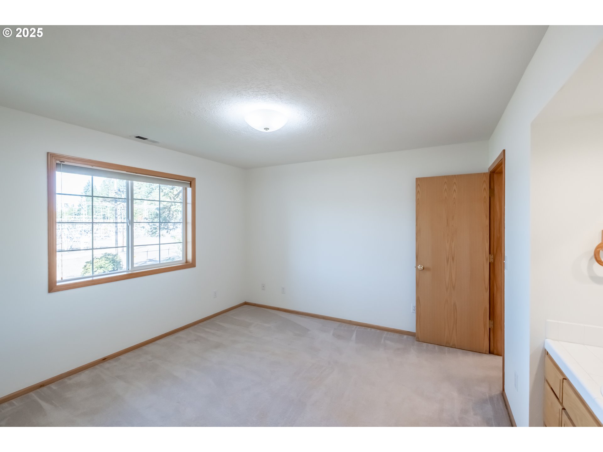 property viewer photo 39