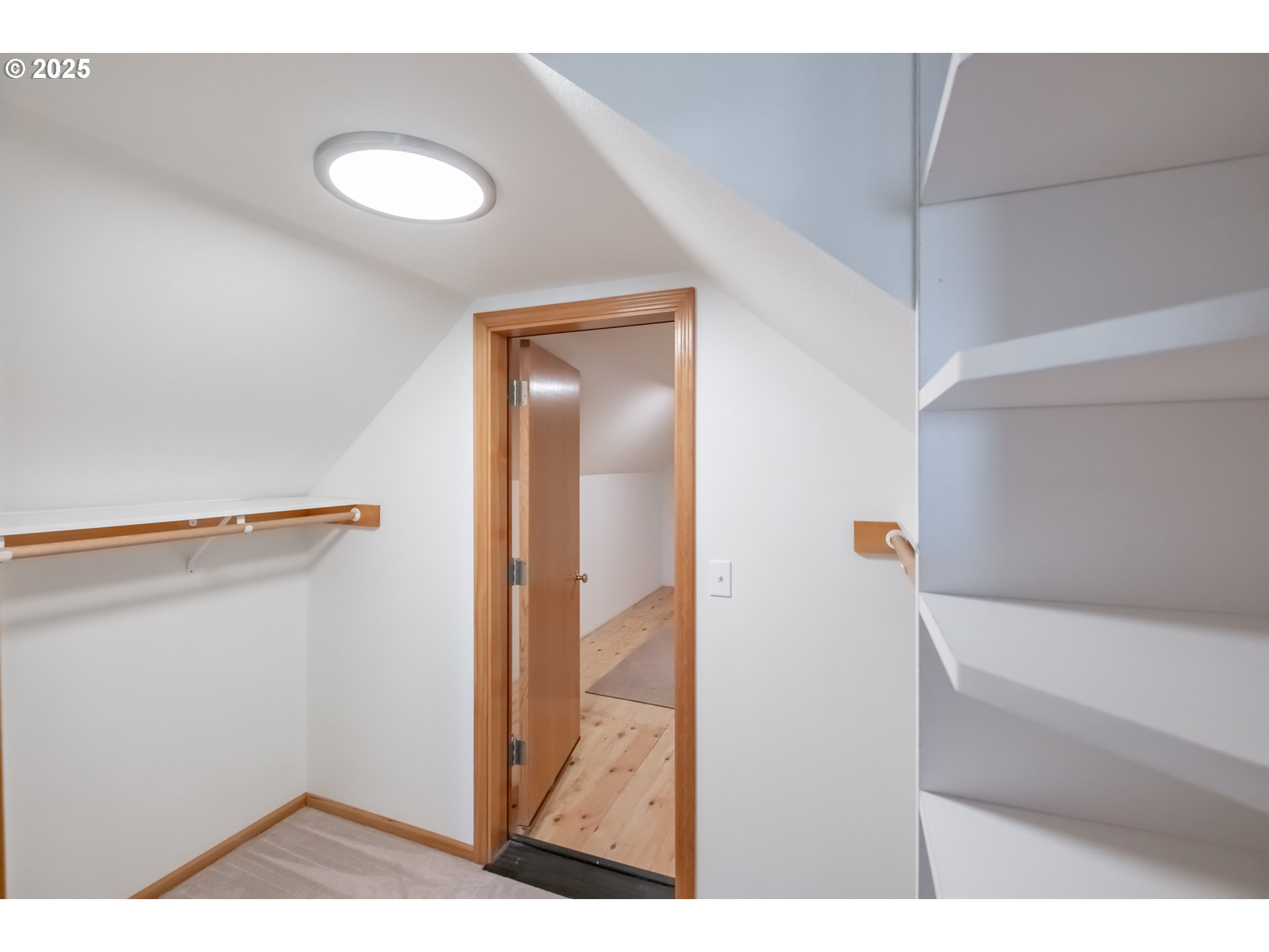 property viewer photo 41