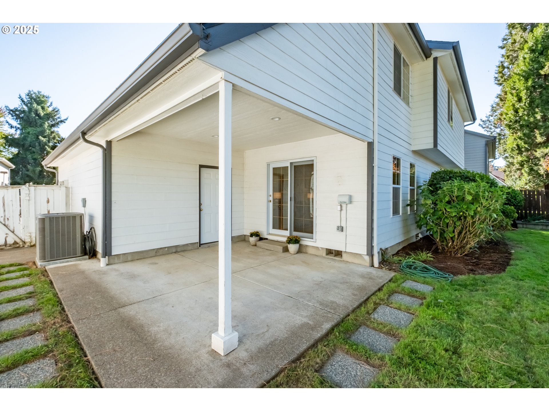 property viewer photo 44