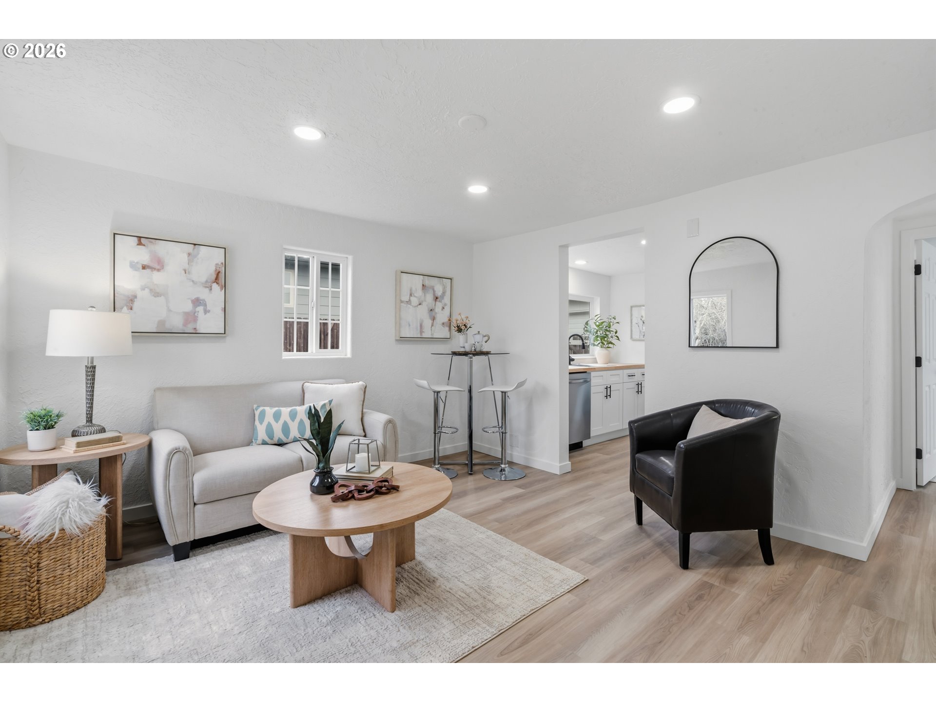 property viewer photo 18