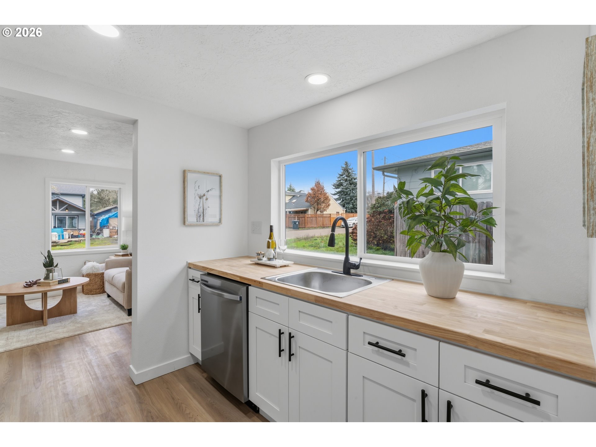 property viewer photo 22