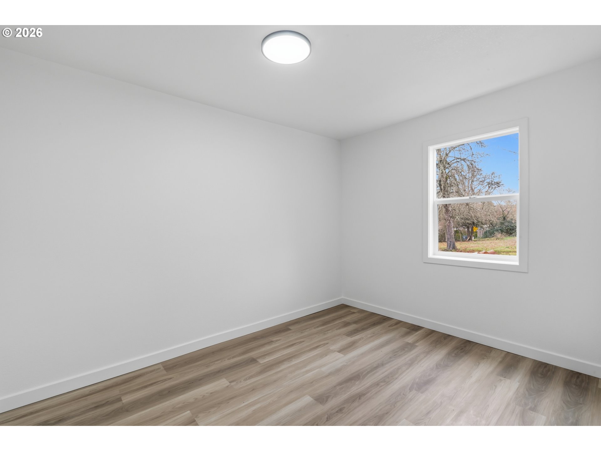 property viewer photo 4
