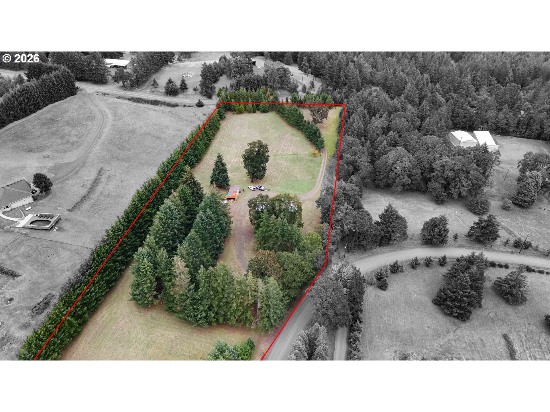 main property photo 32