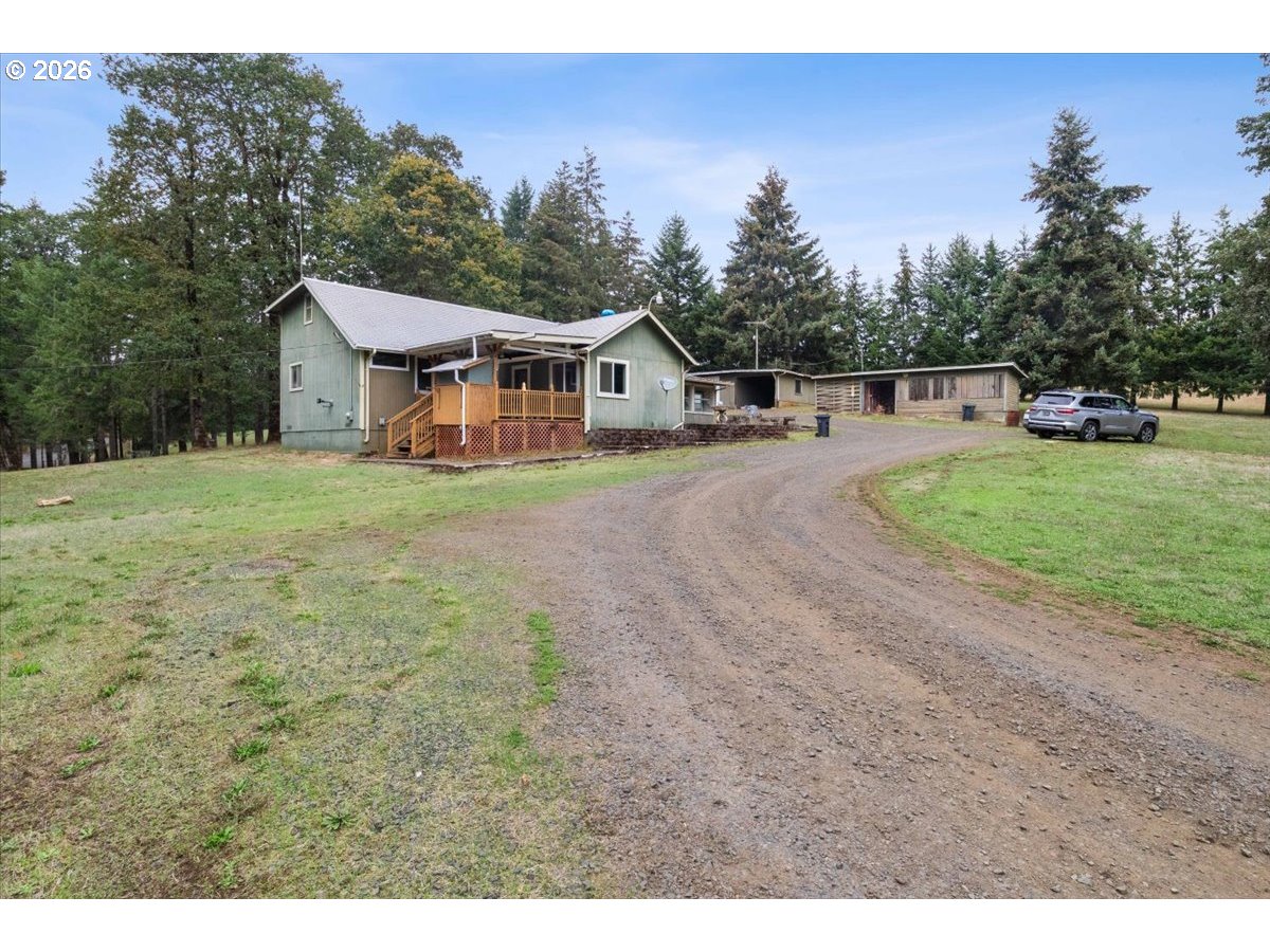main property photo 4
