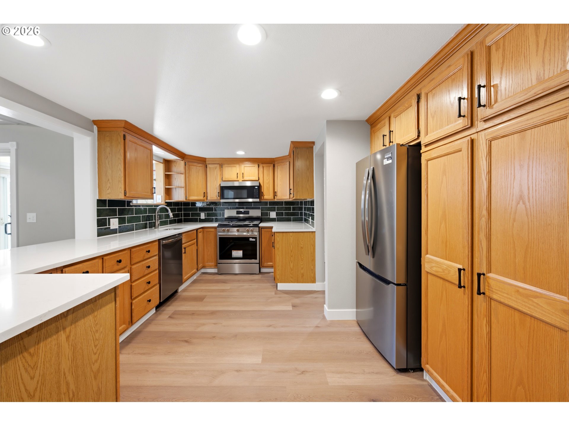 main property photo 8