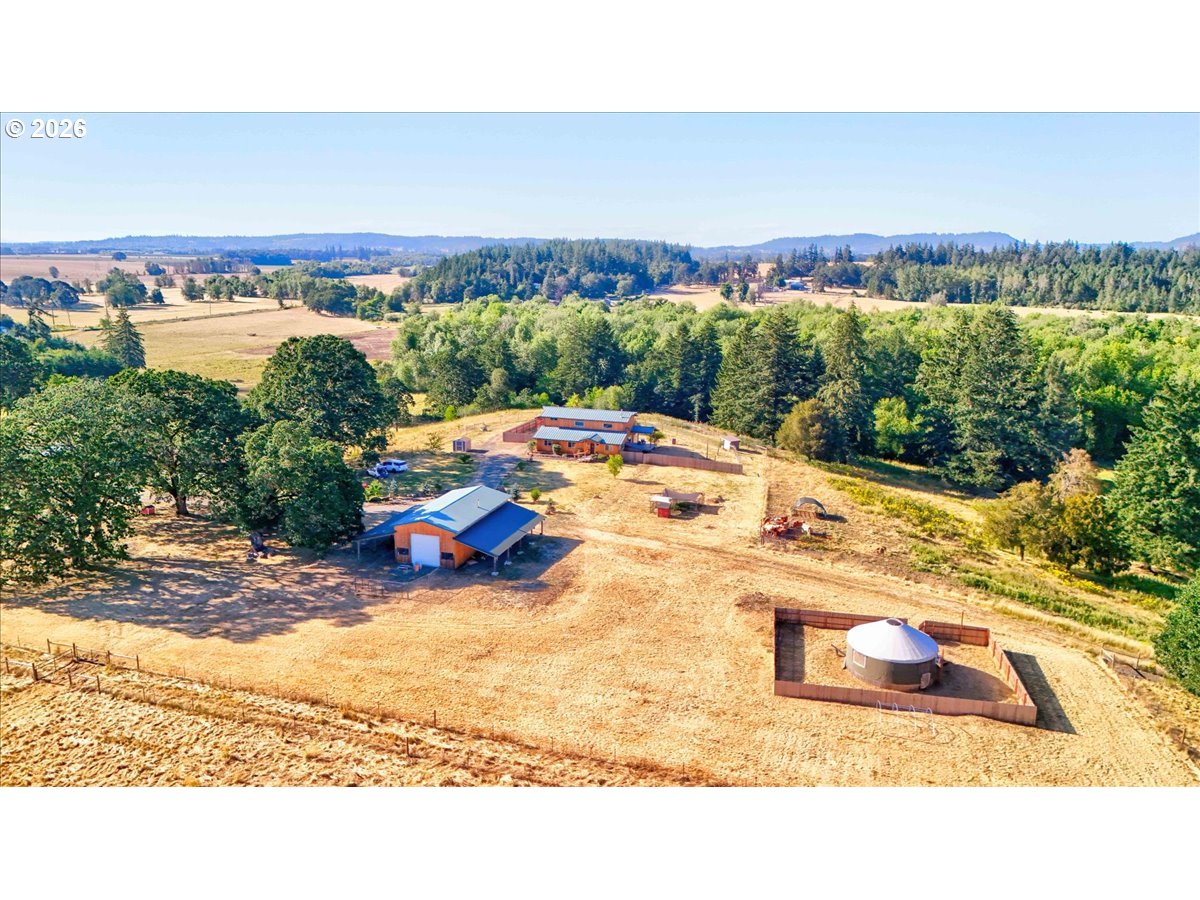 main property photo 37