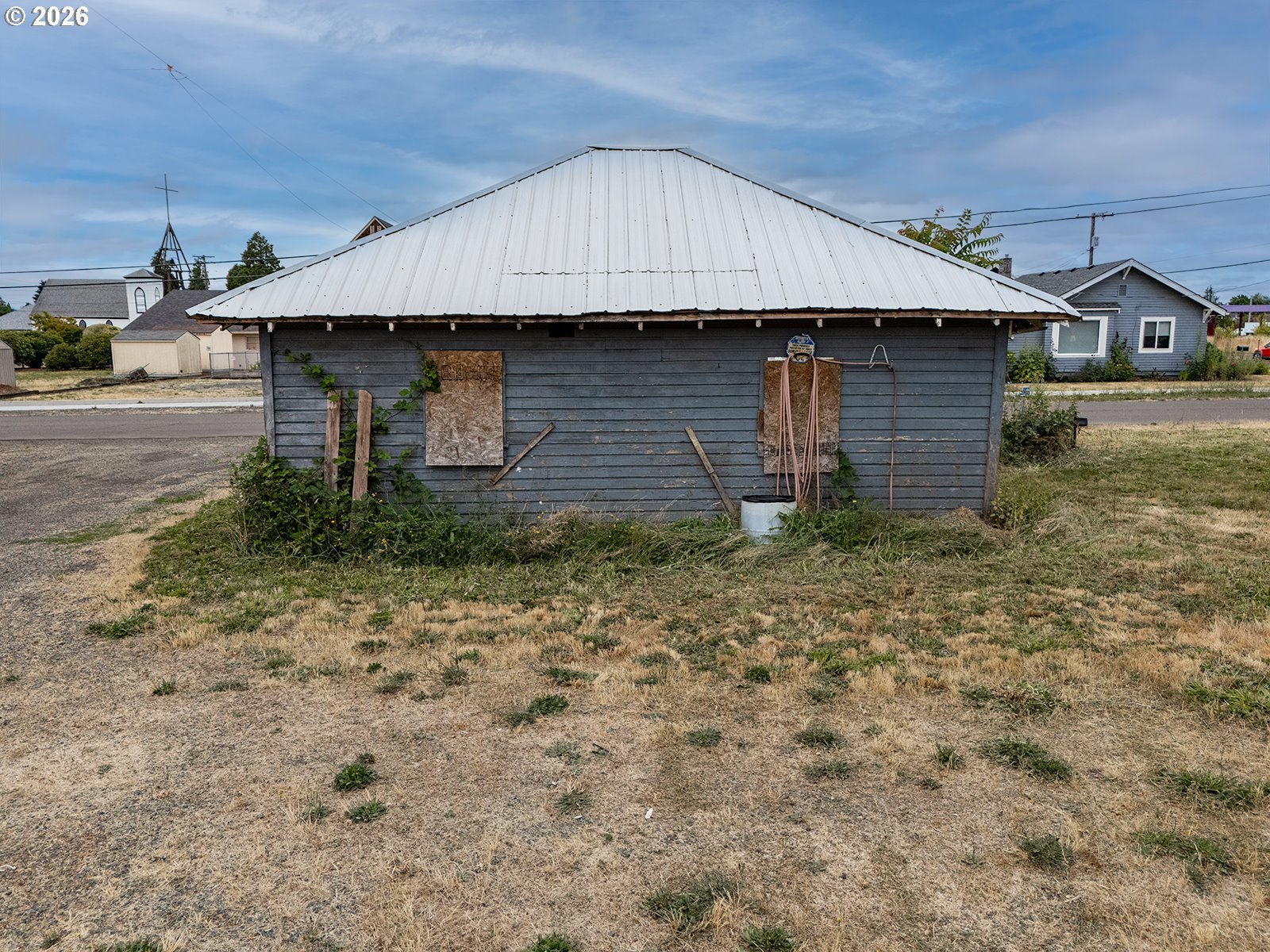 main property photo 13