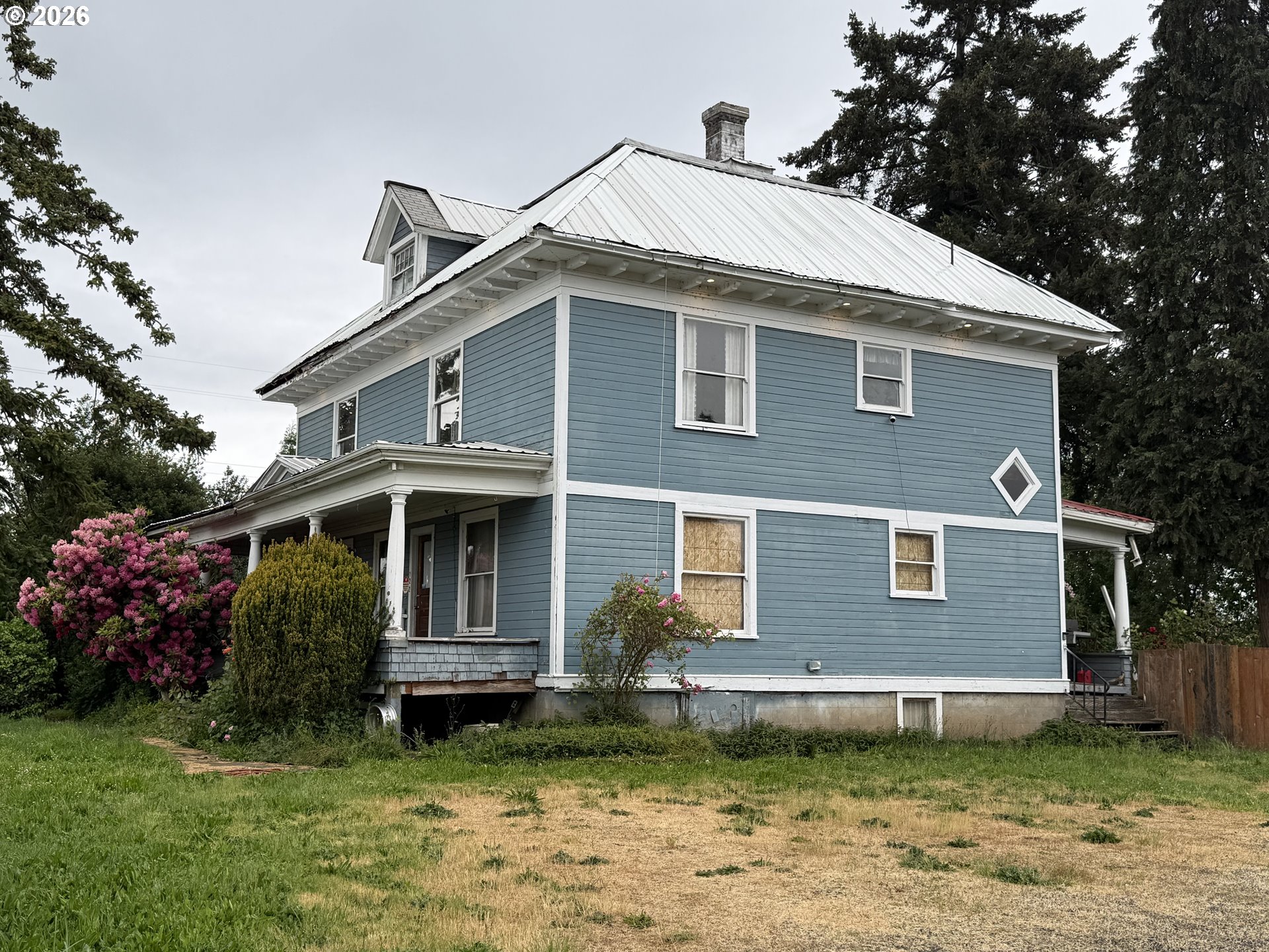 main property photo 17