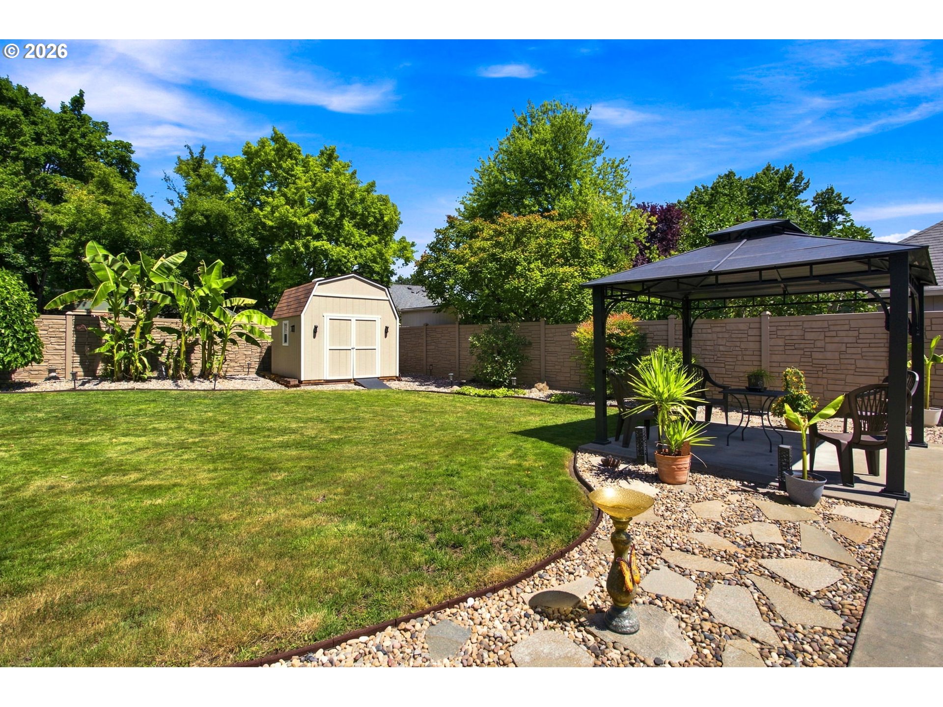 property viewer photo 30