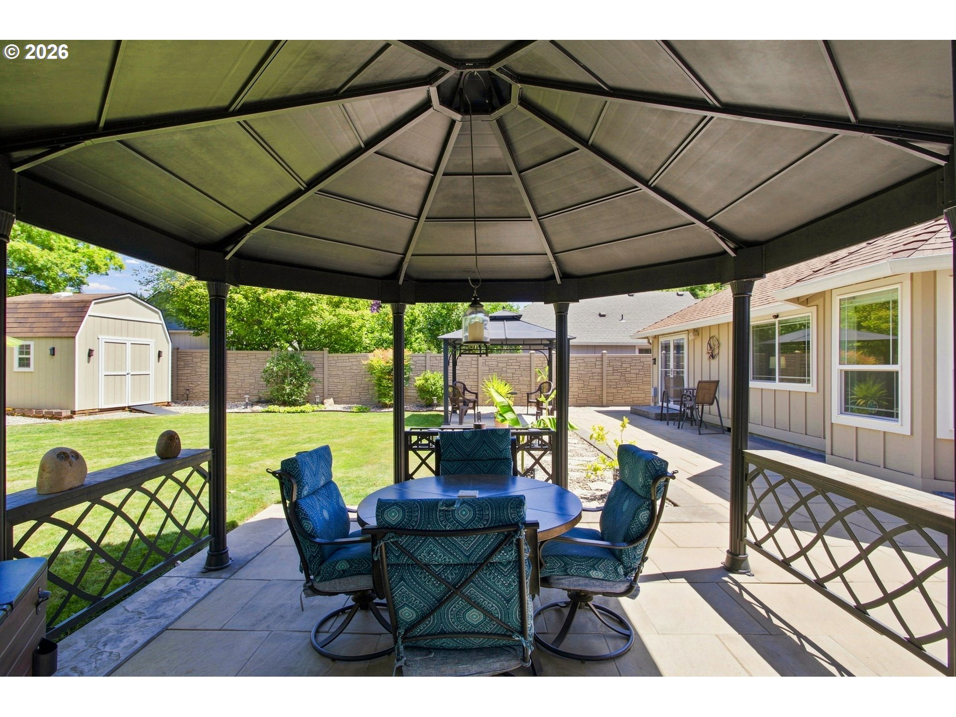 property viewer photo 36