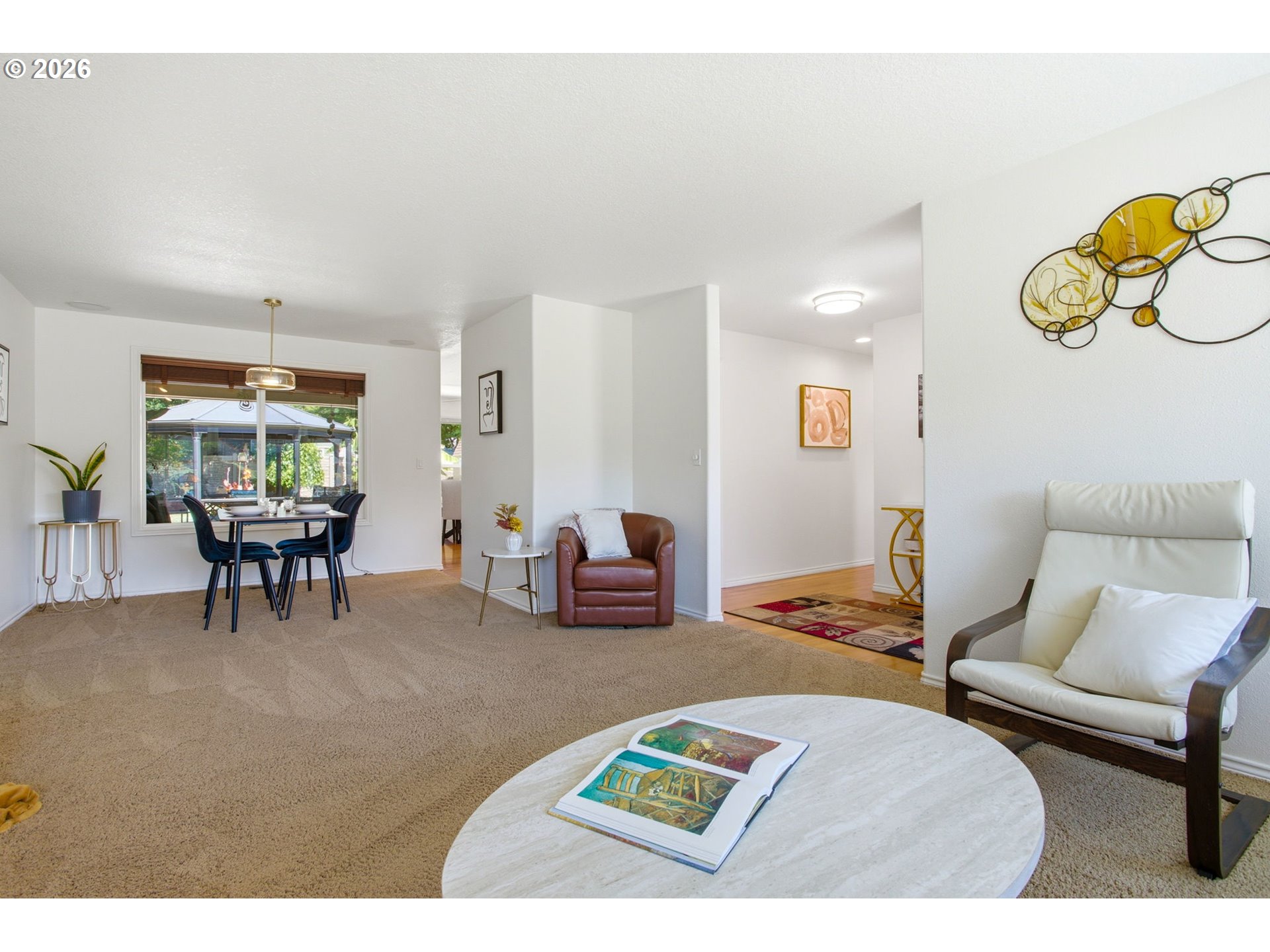 property viewer photo 9