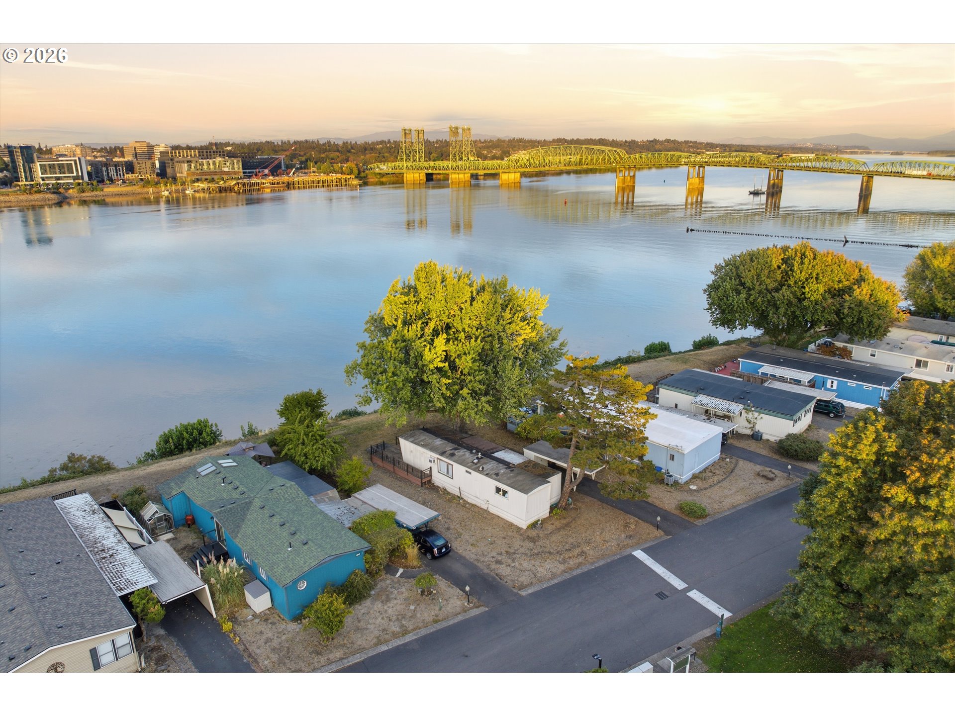 main property photo 27