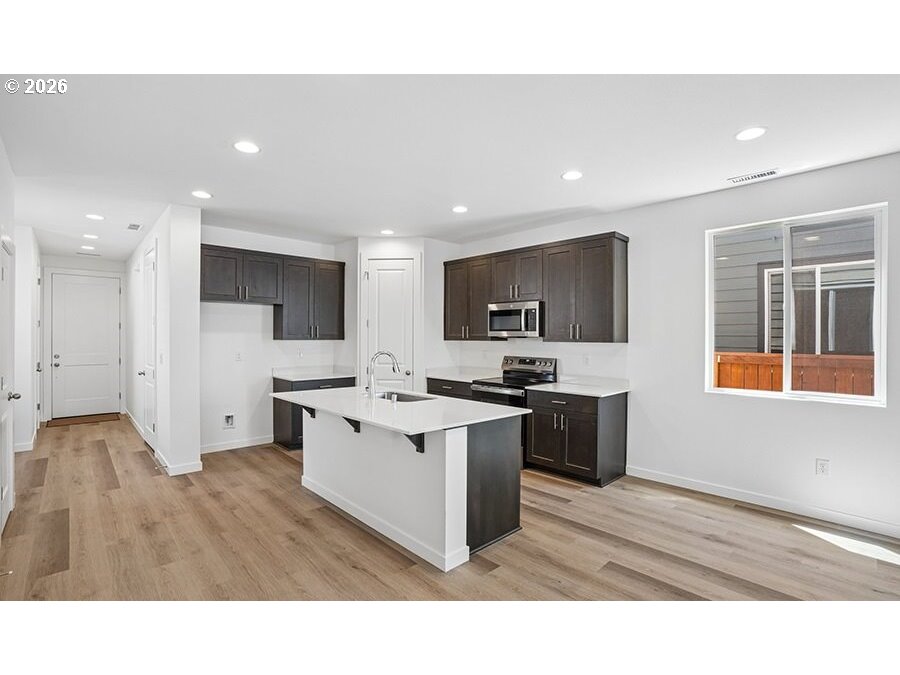 property viewer photo 13