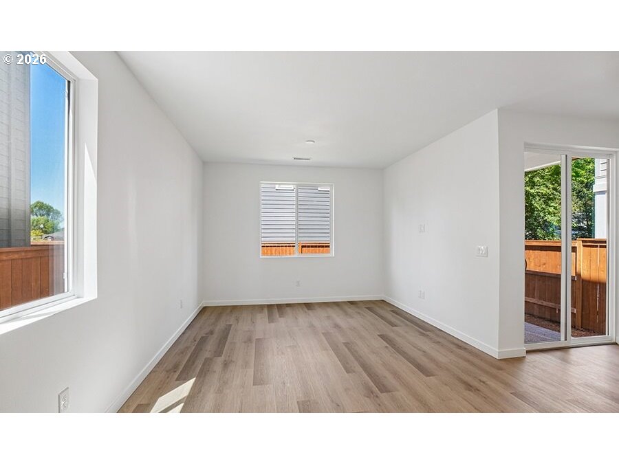 property viewer photo 15
