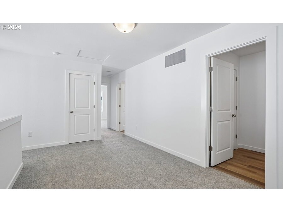 property viewer photo 18