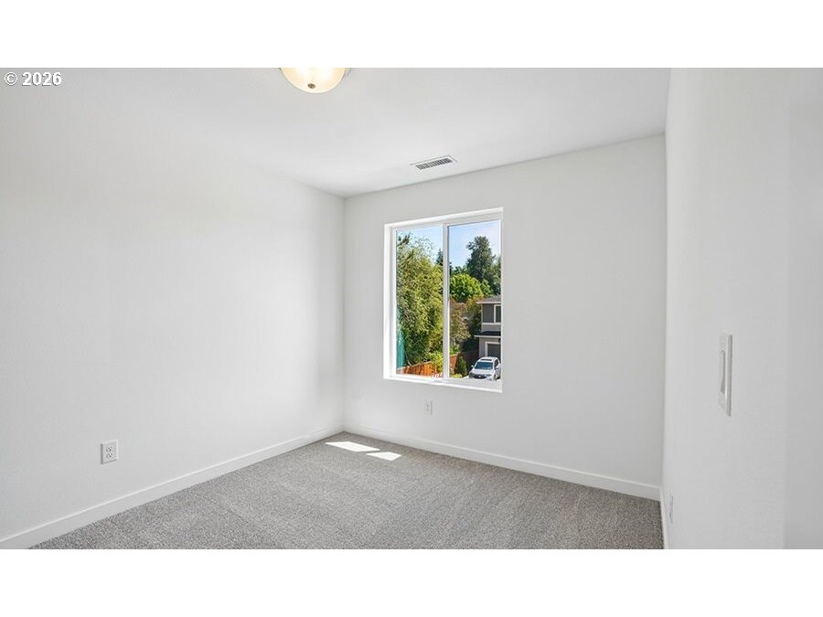 property viewer photo 21