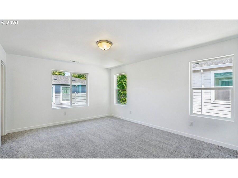 property viewer photo 27