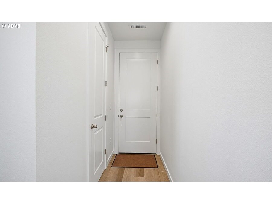 property viewer photo 3